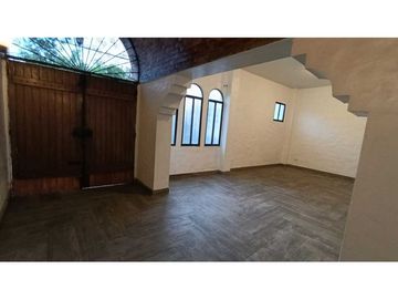 BARRIO DEL CENTENARIO DEPARTAMENTO ESTILO COLONIAL EN VENTA