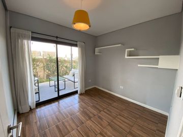 Casa 2 habitaciones en alquiler Lomas de Russell