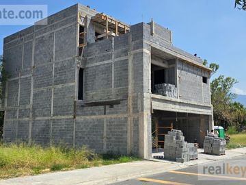 Casa en Venta Las Esmeraldas, Monterrey, Nuevo León.
