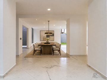 Casa en Venta en Primera Sección de El Palomar, Tlajomulco