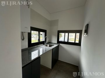Casa en El Canton - Norte PG