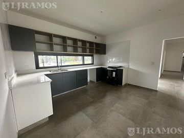 Casa en El Canton - Norte PG