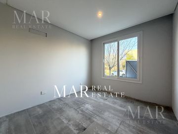 Casa en Venta, 5 dorm a estrenar en Barrio Las Tipas, Nordelta