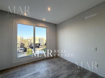 Casa en Venta, 5 dorm a estrenar en Barrio Las Tipas, Nordelta