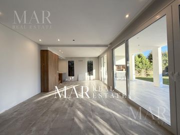 Casa en Venta, 5 dorm a estrenar en Barrio Las Tipas, Nordelta