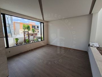 Residencia de lujo en Venta en Fracc. Loma de Valelscondido