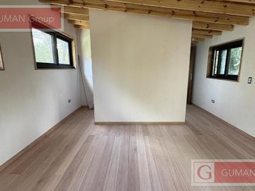 Moderna casa 3 dorm c /pileta  en un entorno unico -Ingeniero Maschwitz