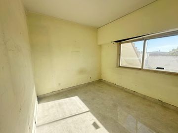VENTA GALPÓN CON CASA PATIO TERRAZA OFICINA LANÚS OESTE