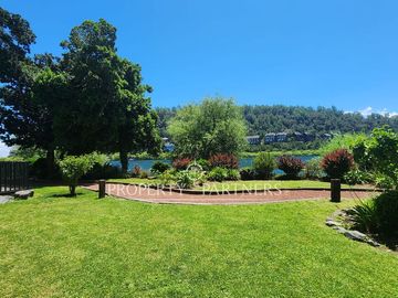 Magnifico departamento con vista a Lago Villarrica y a pasos del centro de Pucón
