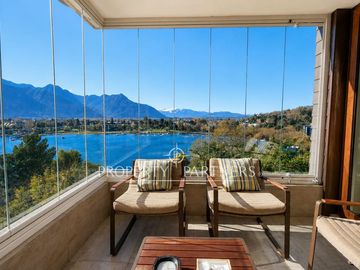 Magnifico departamento con vista a Lago Villarrica y a pasos del centro de Pucón