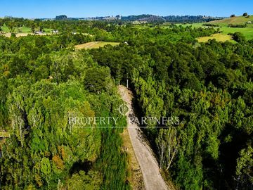 Exclusivas parcelas con verdes praderas y bosque nativo en proyecto consolidado en Llanquihue