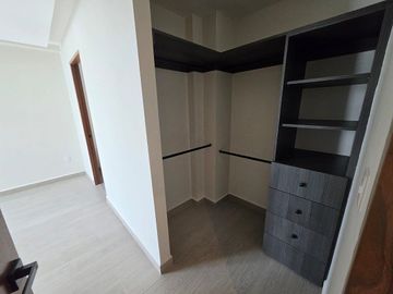 VENTA DE DEPARTAMENTO CON BALCÓN EN NARVARTE