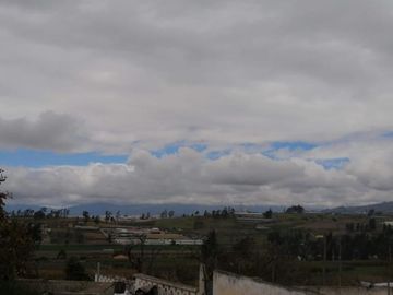 TERRENO EN VENTA en UNAMUNCHO AMBATO. 4 HECTÁREAS.