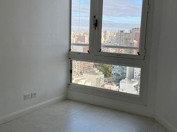 Las Plazas - Departamento 3 Amb c/ Balcón y Espectaculares Vistas - Cochera Fija