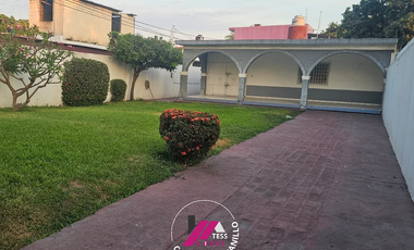 CASA EN RENTA EN LAS BRISAS