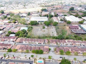 Terreno en Las Acacias Tocumen
