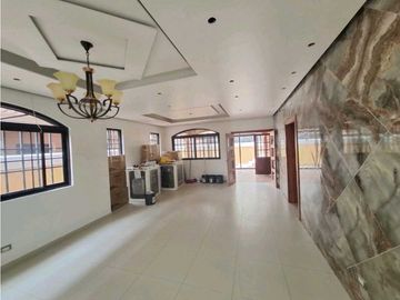 ALQUILER DE CASA EN COSTA SUR - PH EL DORAL