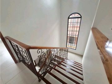 ALQUILER DE CASA EN COSTA SUR - PH EL DORAL