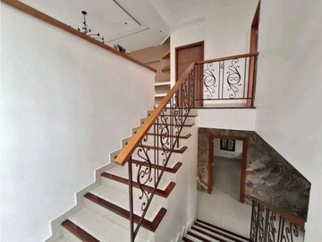 ALQUILER DE CASA EN COSTA SUR - PH EL DORAL
