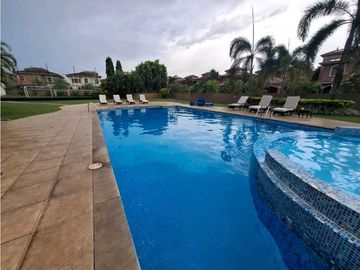 ALQUILER DE CASA EN COSTA SUR - PH EL DORAL