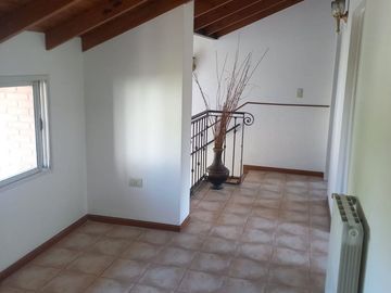 VENTA CASA 5 AMBIENTES BARRIO LA DESEADA EZEIZA