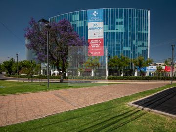 Local comercial en arriendo  en LAS CONDES