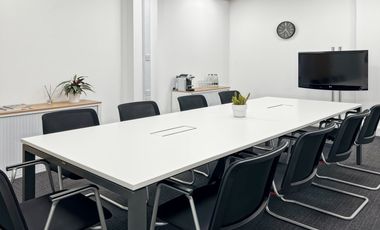 Uso de oficina privada bajo demanda en HQ Santiago, Enrique Foster {{city}}