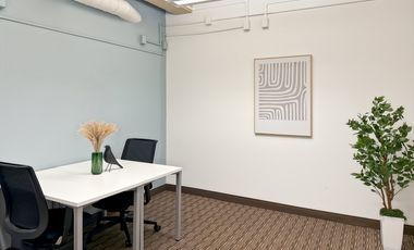 Uso de oficina privada bajo demanda en Regus Santiago, Miraflores {{city}}