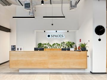 Alquiler de oficina abierta bellamente diseñada para 10 personas en Santiago, Riesco Las Condes