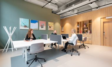 Membresía de coworking en HQ Santiago, Alameda Santa Rosa – {{city}}