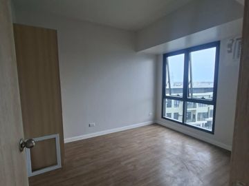 Spacious 3BR Condo with 2 Parking Slots and Balcony