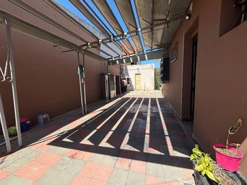 Casa en venta 3 amb c/jardín y cochera -TEMPERLEY