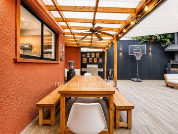 Amplia y cómoda casa ubicada en barrio residencial, Las Condes