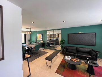 Casa  en venta en la exclusiva zona El Campanario