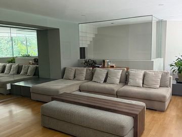 HERMOSO DEPARTAMENTO EN LOMAS COUNTRY