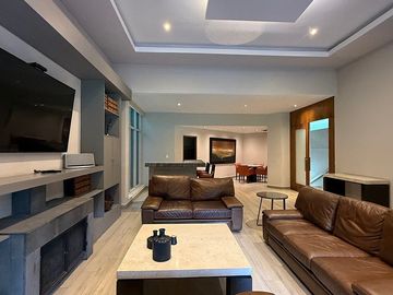 HERMOSO DEPARTAMENTO EN LOMAS COUNTRY