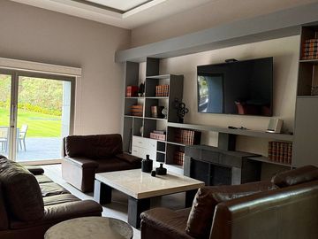 HERMOSO DEPARTAMENTO EN LOMAS COUNTRY
