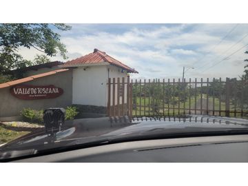 VENDO CASA URB. VILLA LAS TOSCANA SECTOR EL RETIRO