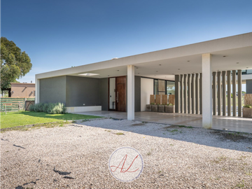 Casa en Ecuestre - Costa Esmeralda