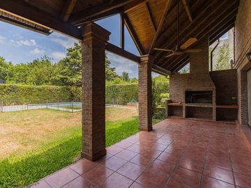 Venta Casa en Barrio Cerrado El Portillo -Pilar