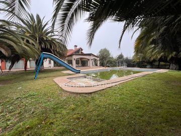 Gran casa en exclusivo condominio