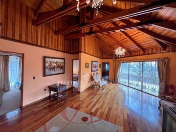 Gran casa en exclusivo condominio