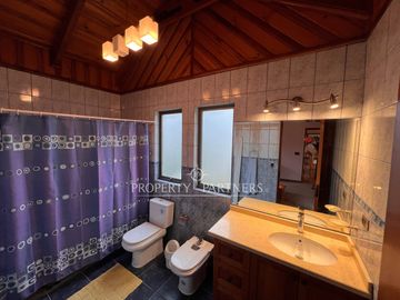 Gran casa en exclusivo condominio