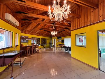 Gran casa en exclusivo condominio