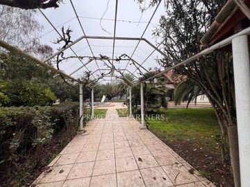 Gran casa en exclusivo condominio