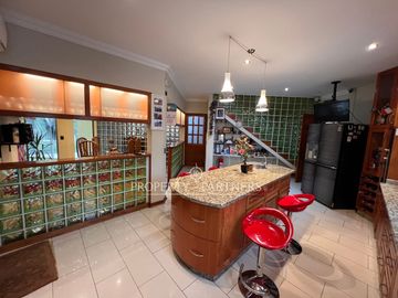 Gran casa en exclusivo condominio