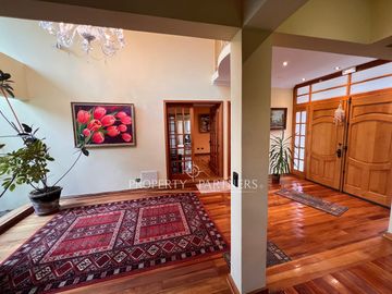Gran casa en exclusivo condominio