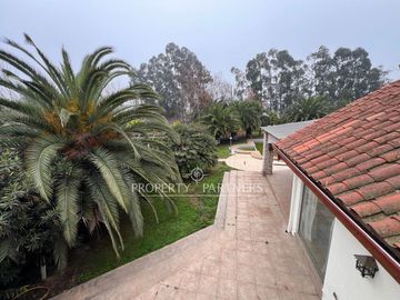 Gran casa en exclusivo condominio