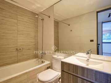 Duplex, con patio y subterraneo. En venta en Ñuñoa.