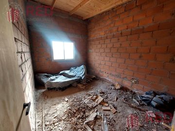 Casa a estrenar  en Centenario